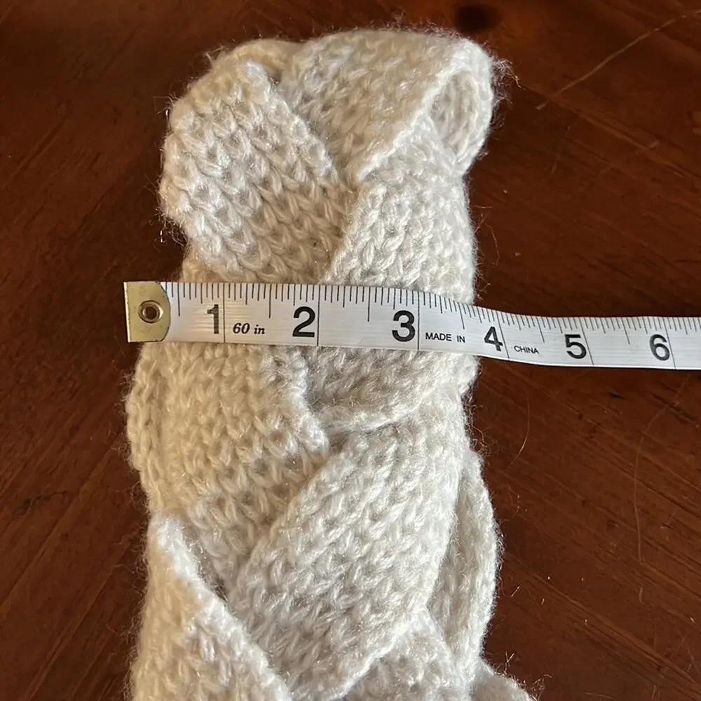H&M Cream Acrylic Knit Headband Ear warmer